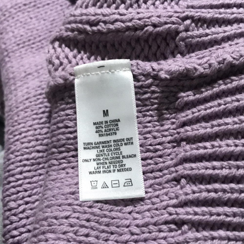 💐Aeropostale. (Sz.Medium) 🎉a beautiful royalty Purple color.🎁$20 special🥳 - Picture 8 of 8